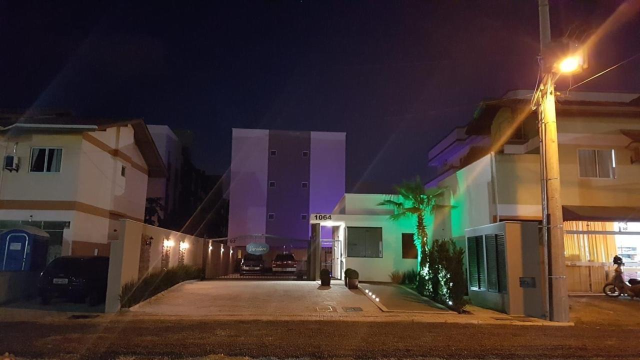 Var-101A Dpto Amplio En Condominio Cerrado Con Piscina Bombinhas Esterno foto